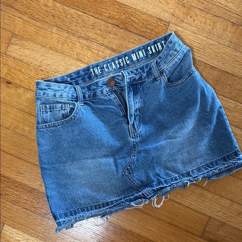 Chic Blue Denim Skirt